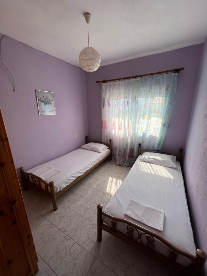 Atlantis Apartments Vrasná Buitenkant foto