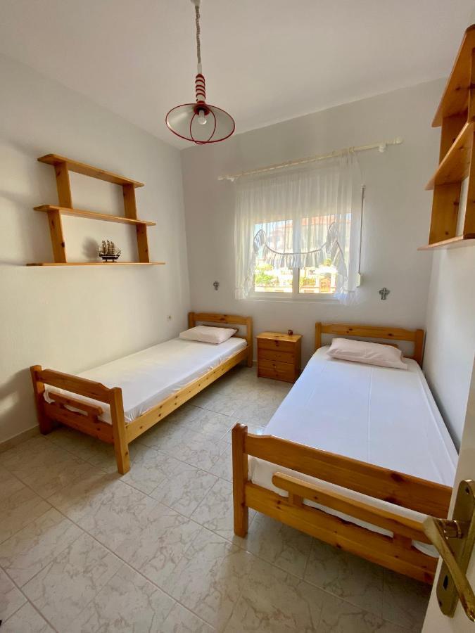 Atlantis Apartments Vrasná Buitenkant foto