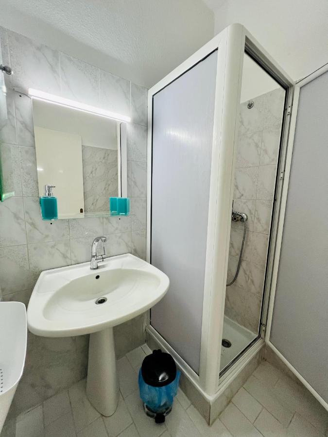 Atlantis Apartments Vrasná Buitenkant foto